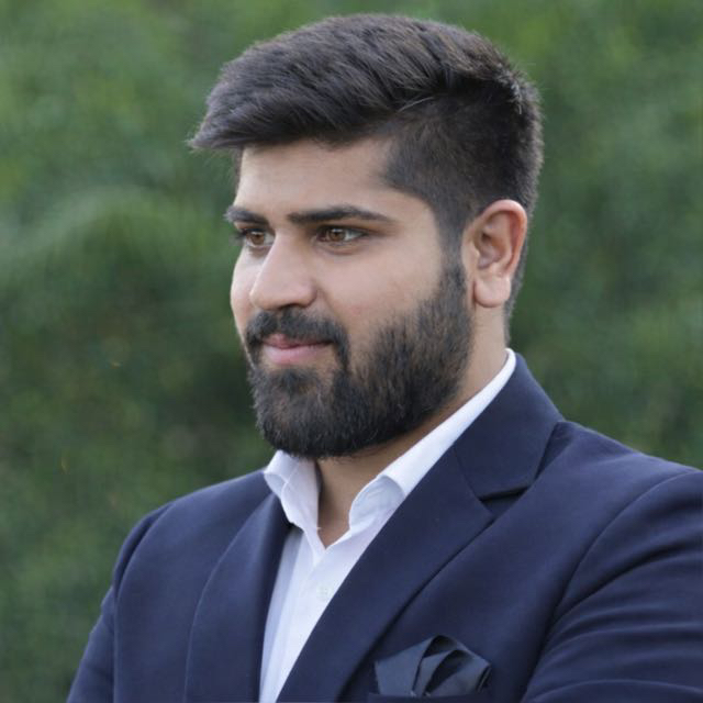 Portrait of Smit Shah — CFA, FRM, CMT, SEBI RIA Quantitative Derivatives Trader and Founder of RXT Global, Surat
